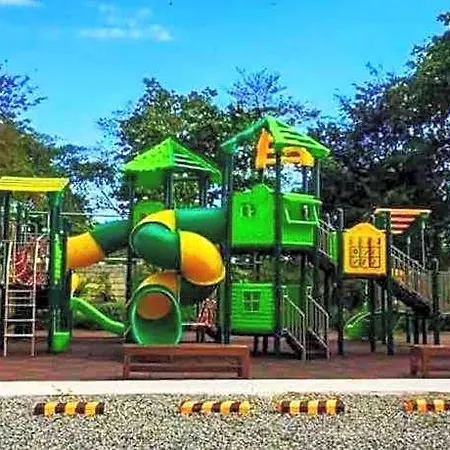 Siesta 8 Staycation Condo Near Mactan Airport