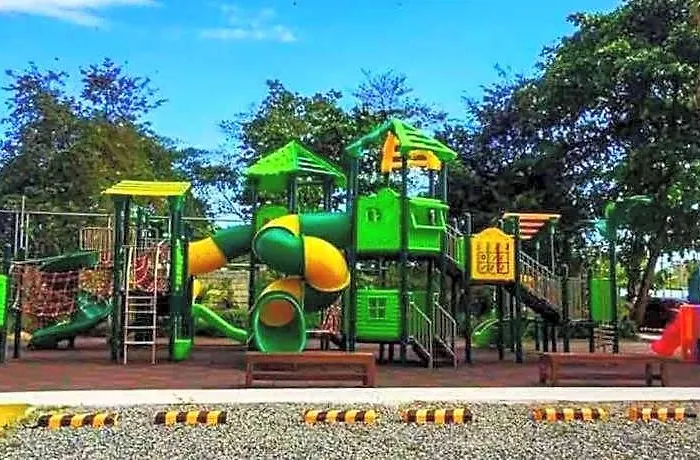 Siesta 8 Staycation Near Mactan Airport Hotel 5*