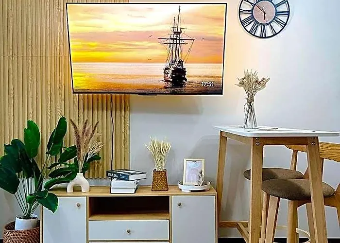 Hotel Siesta 8 Staycation Near Mactan Airport 5*