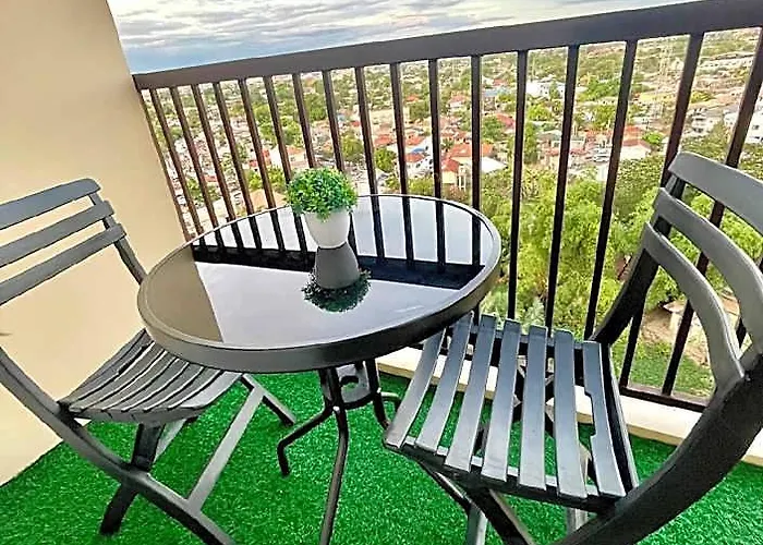 Siesta 8 Staycation Near Mactan Airport Hotel Cebu