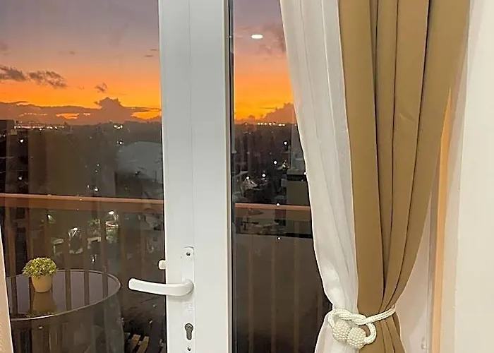 Siesta 8 Staycation Near Mactan Airport 5*