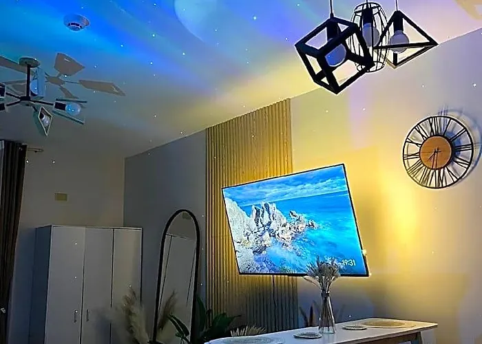 Siesta 8 Staycation Near Mactan Airport 5* Cebu