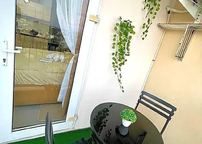 Siesta 8 Staycation Near Mactan Airport